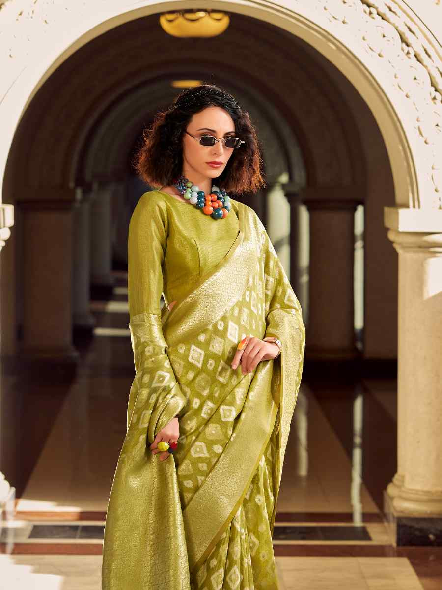 Green Soft Tissue Silk Handwoven Festival Casual Classic Style Saree