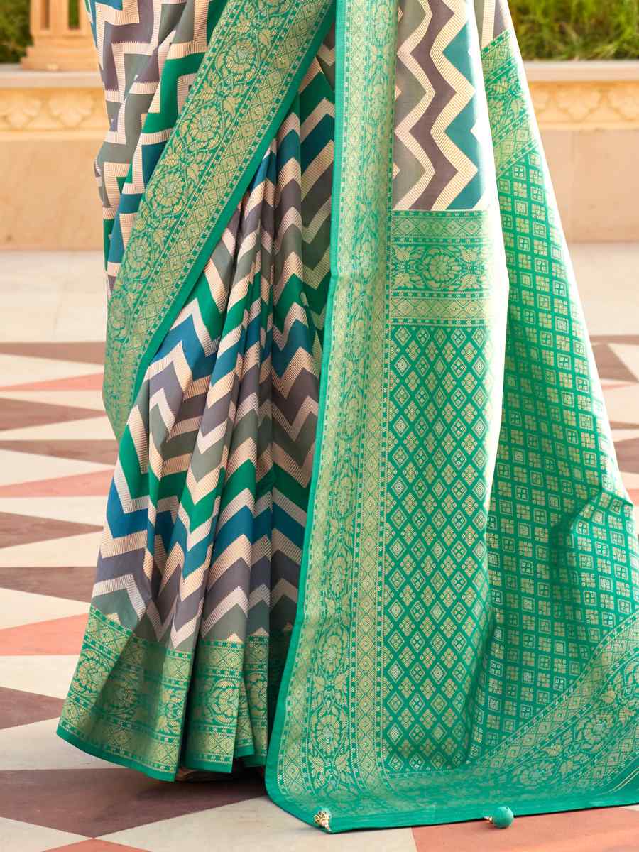 Green Super Silk Handwoven Festival Casual Heavy Border Saree