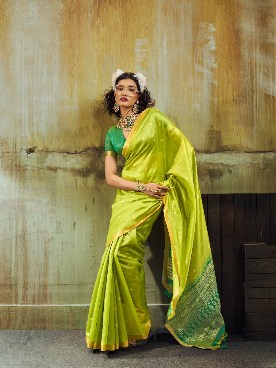 Green Tussar Silk Handwoven Weaving Wedding Reception Party Festival Heavy Border Sarees