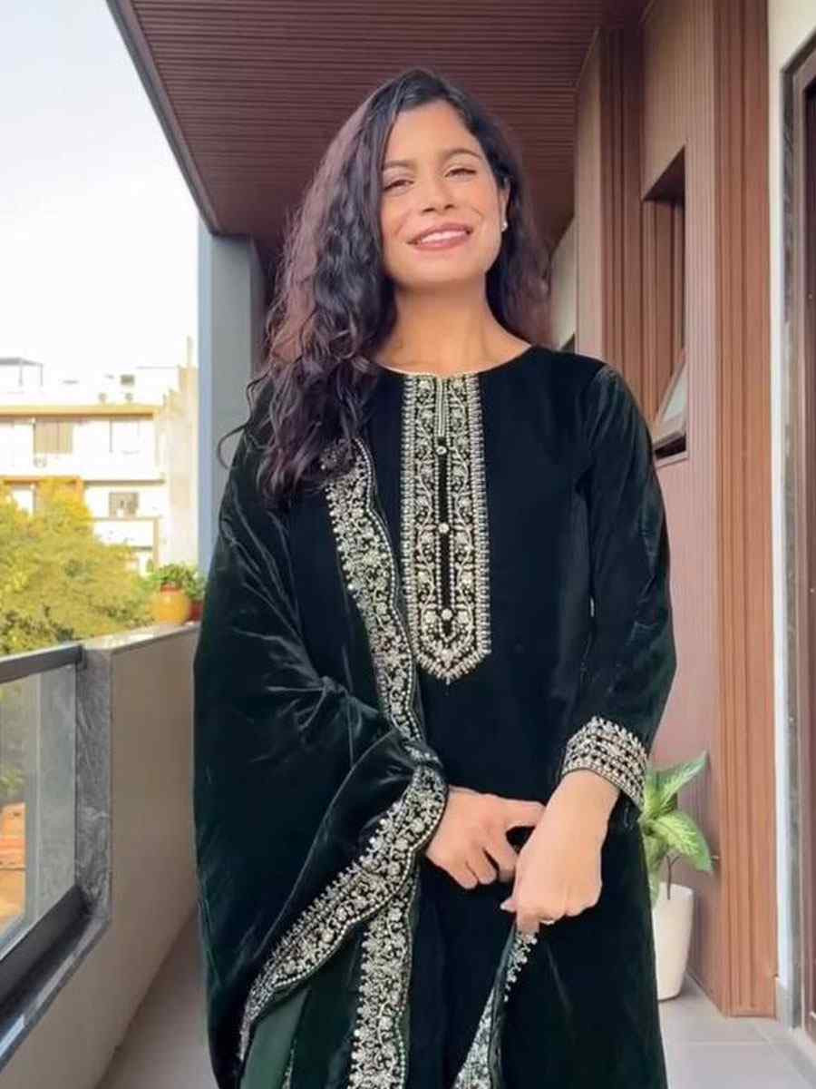 Green Velvet Plain with Embroidery Party Wedding Festival Casual Ready Pant Salwar Kameez