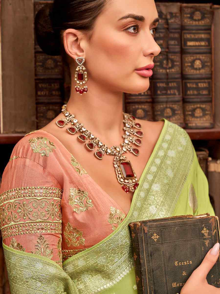 Green Viscose Silk Handwoven Bridal Reception Festival Wedding Fancy Heavy Border Saree