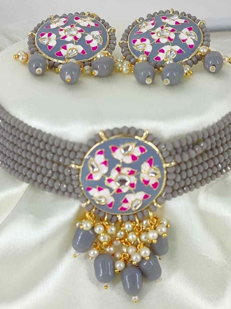 Grey Alloy Bridal Wear Kundan Necklace
