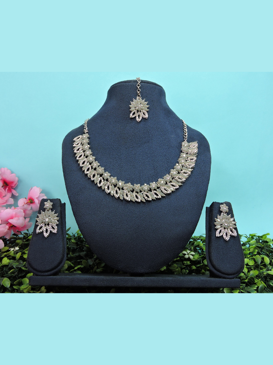 Grey Alloy Festival Wear Kundan Necklace