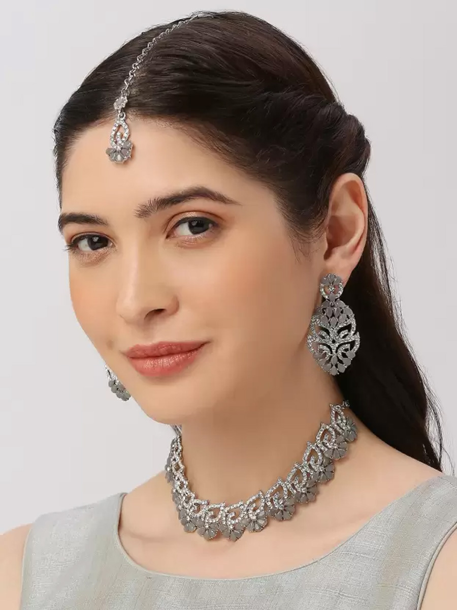 Grey Alloy Festival Wear Kundan Necklace