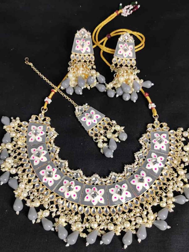 Grey Alloy Festival Wear Kundan Necklace
