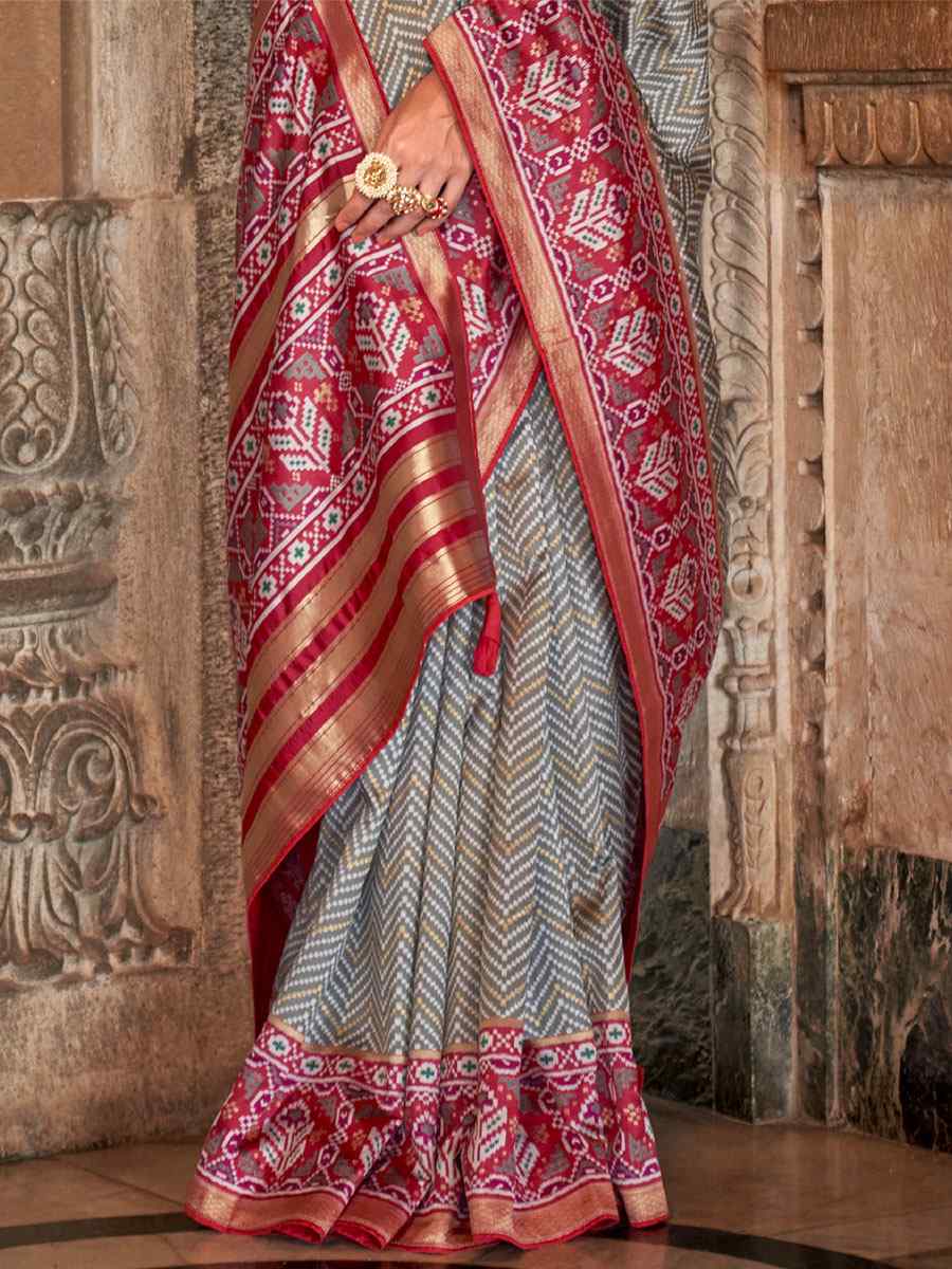 Grey Banarasi Silk Handwoven Wedding Festival Heavy Border Saree