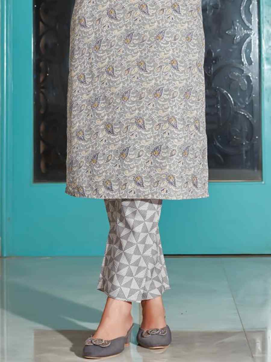 Grey Cotton Blend Embroidered Festival Casual Kurti with Bottom