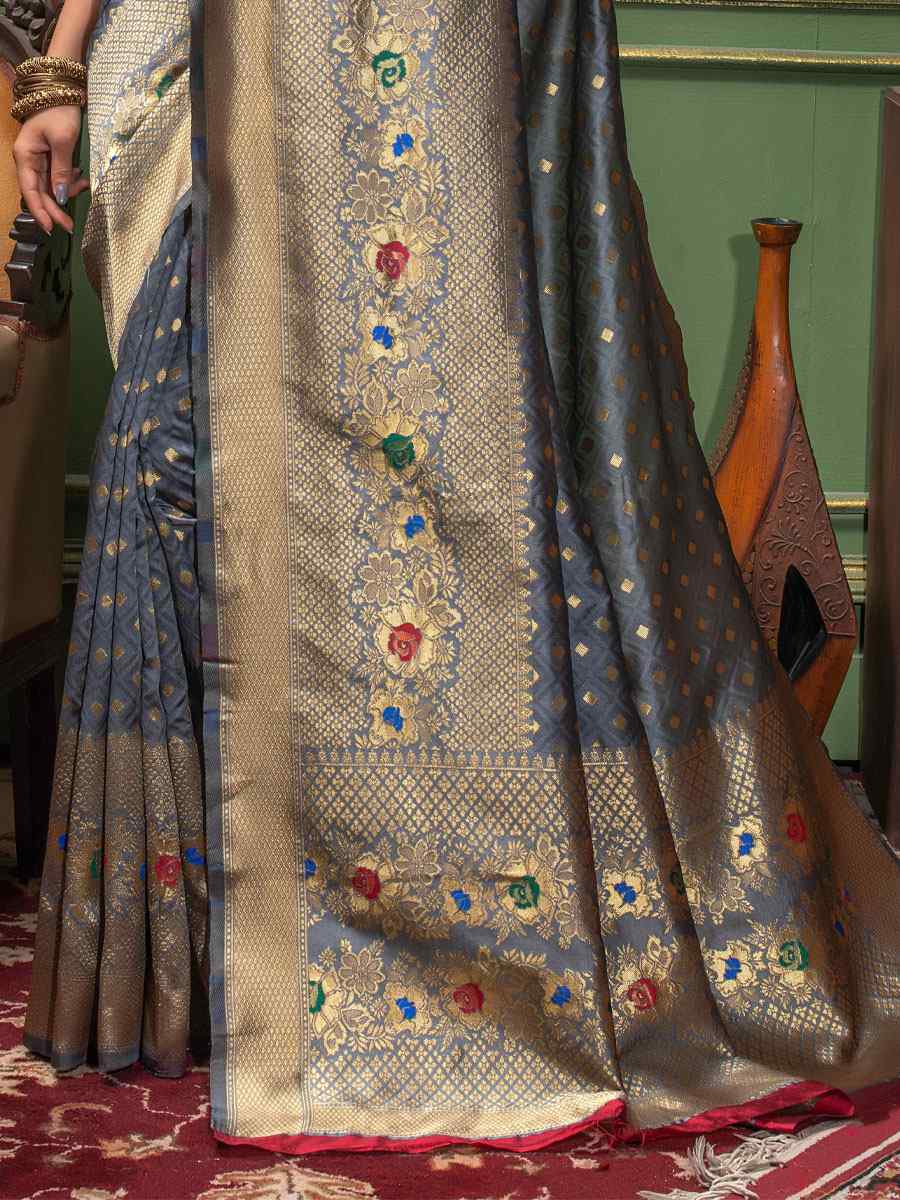 Grey Silk Handwoven Wedding Festival Heavy Border Saree