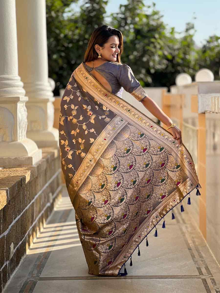 Grey Soft Banarashi Silk Handwoven Festival Wedding Fancy Heavy Border Saree