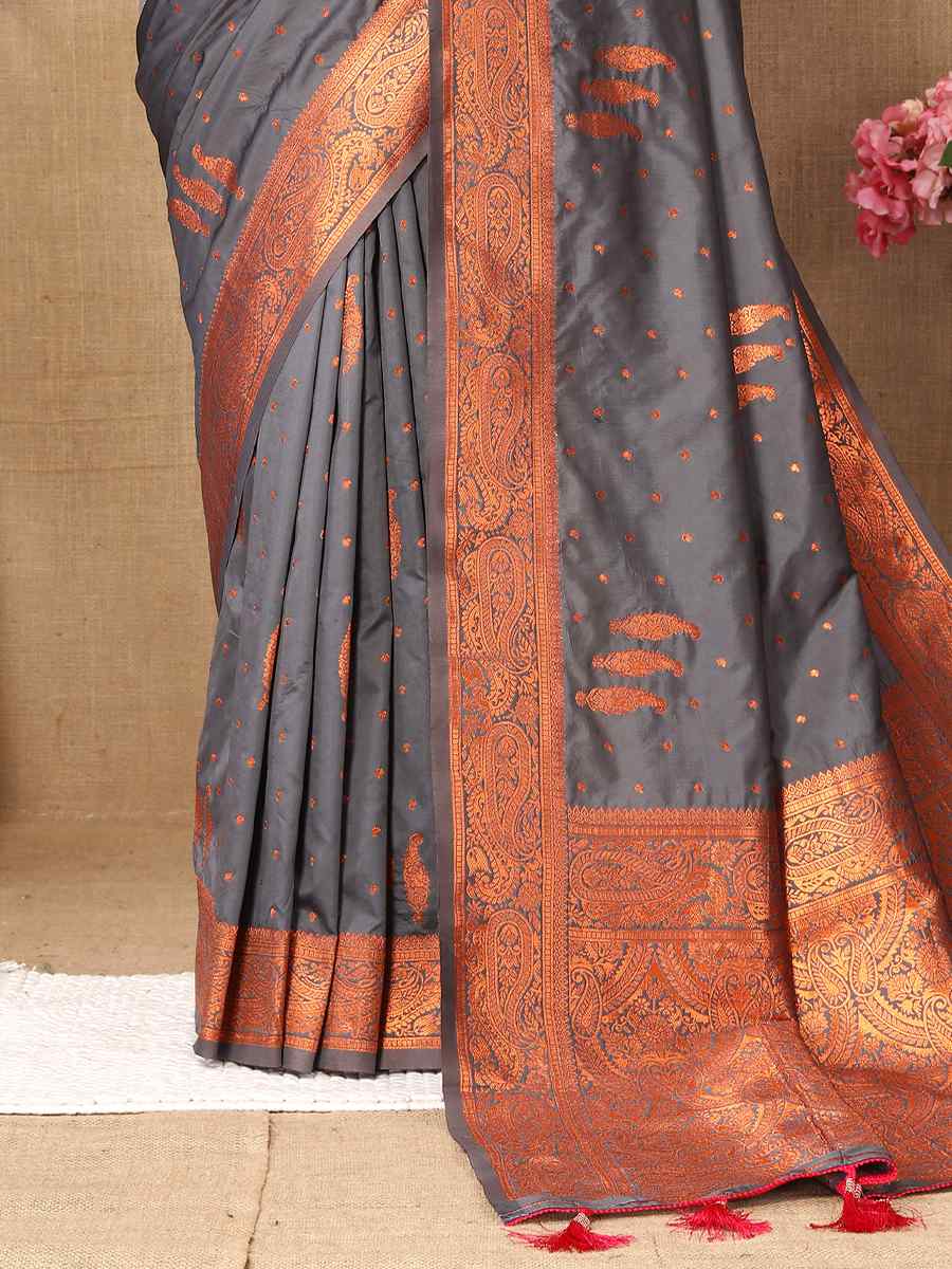 Grey Soft Silk Handwoven Casual Festival Heavy Border Saree