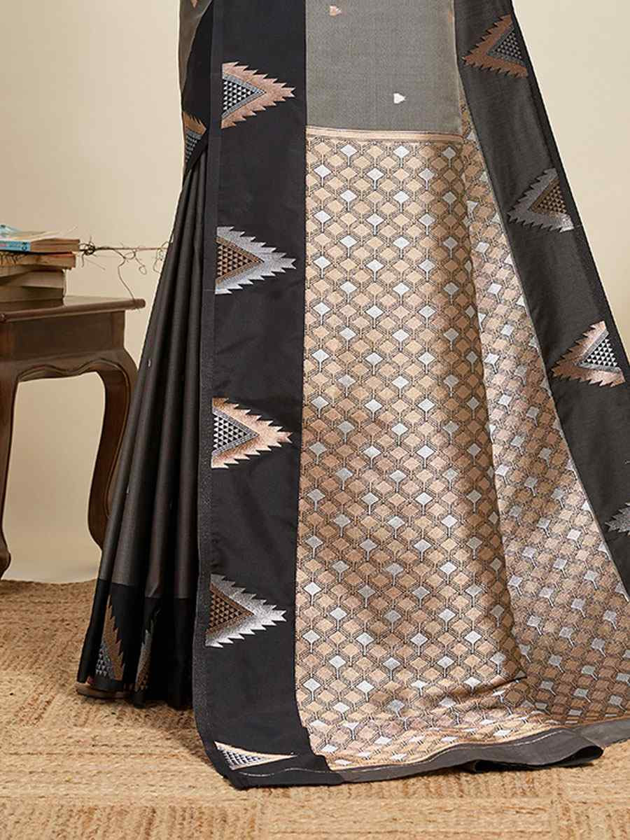 Grey Soft Silk Handwoven Casual Reception Festival Wedding Fancy Heavy Border Saree