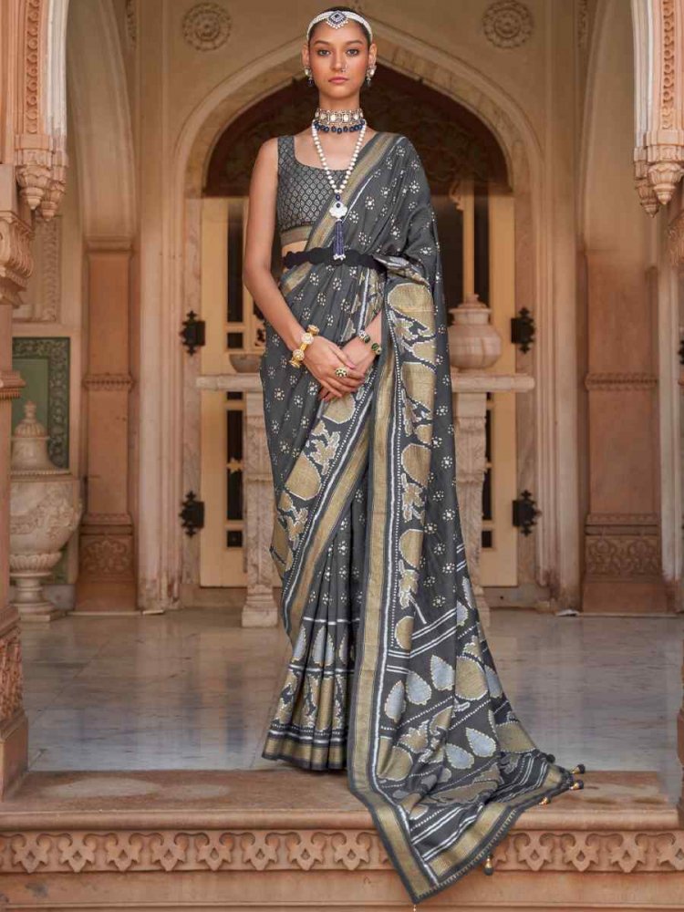 Grey Soft Silk Handwoven Wedding Festival Heavy Border Saree