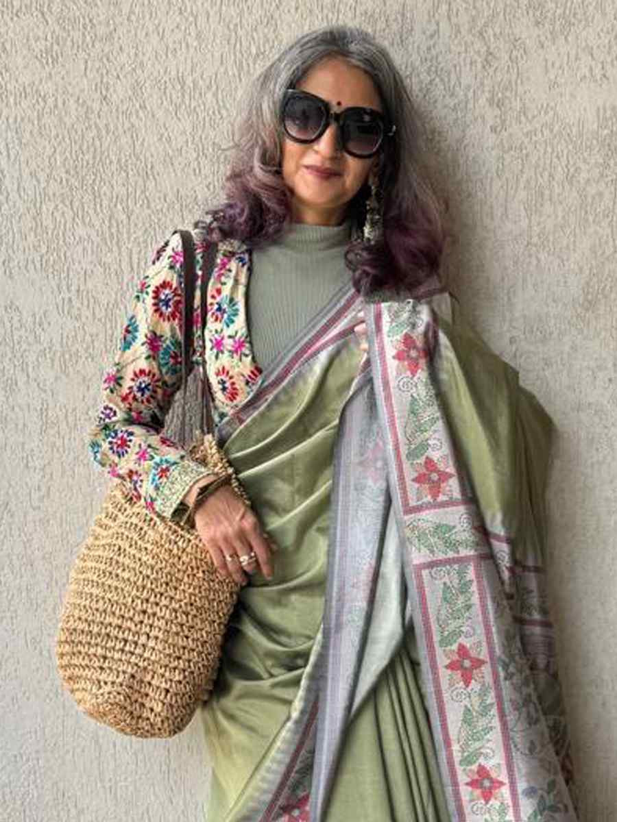 Grey Viscose Printed Handwoven Festival Wedding Fancy Heavy Border Saree