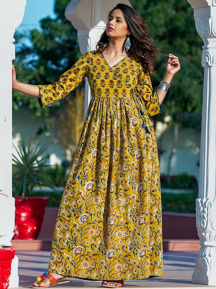 Jonquil Yellow Maslin Silk Casual Printed Gown
