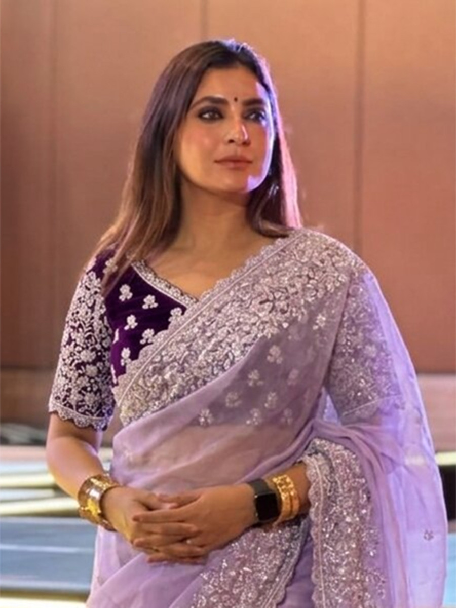 Lavender Soft Organza Embroidery Cutwork Border Wedding Reception Festival Party Wear Casual Heavy Border Sarees