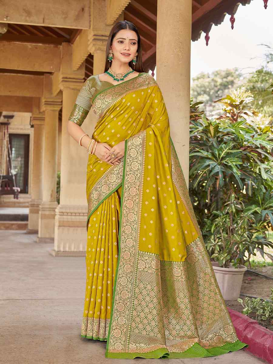 Lemon Yellow Silk Handwoven Festival Wedding Fancy Heavy Border Saree