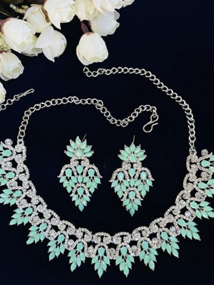 Light Blue Alloy Festival Wear Diamonds Necklace