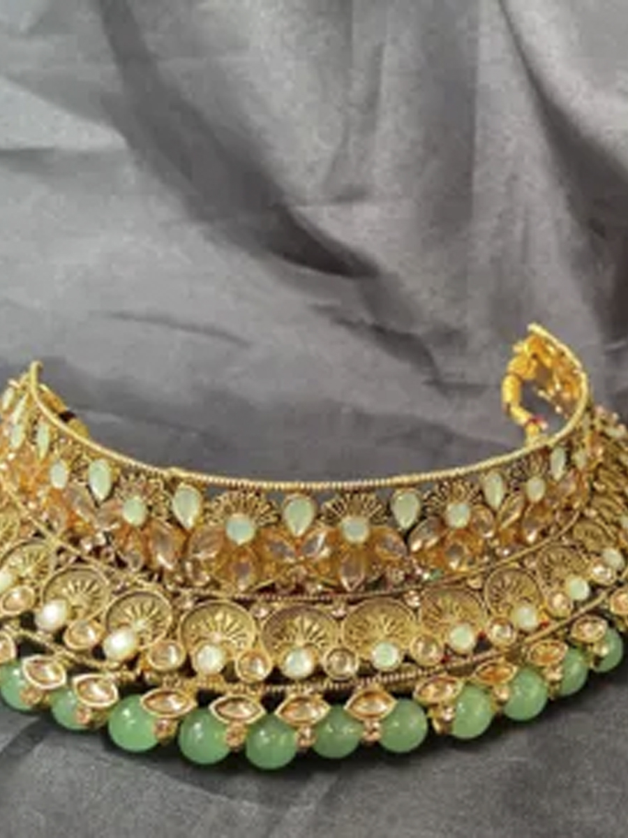 Light Blue Alloy Wedding Wear Kundan Necklace