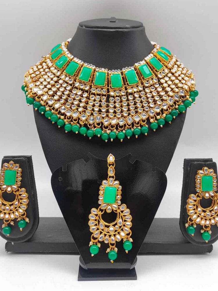 Light Green Alloy Wedding Wear Kundan Necklace