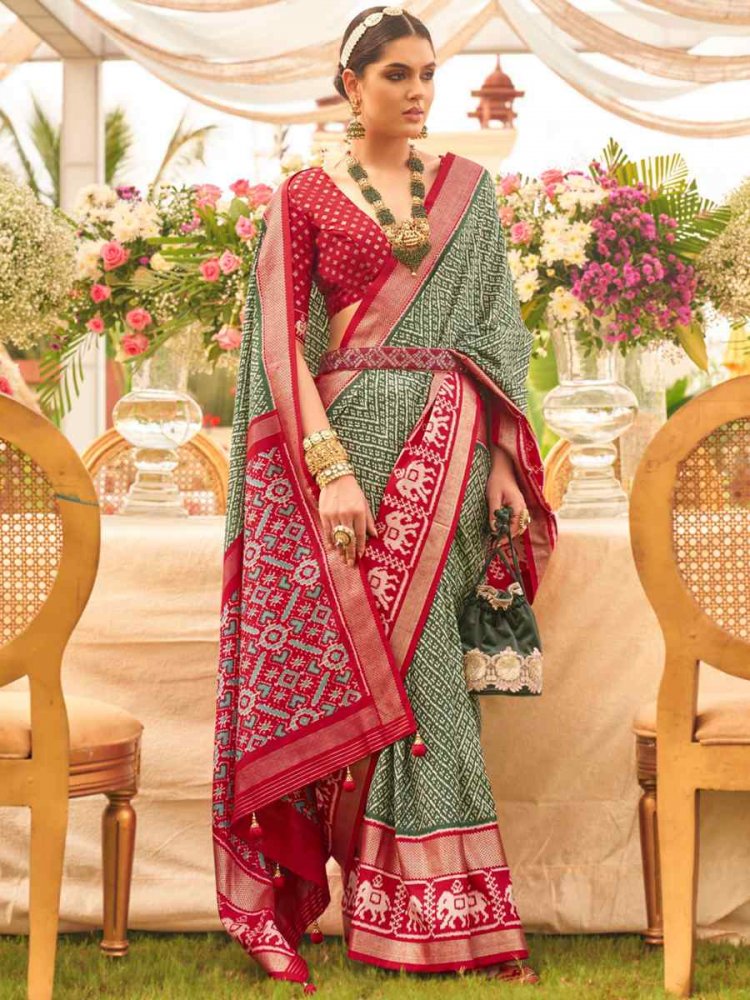 Light Green Silk Handwoven Wedding Festival Heavy Border Saree