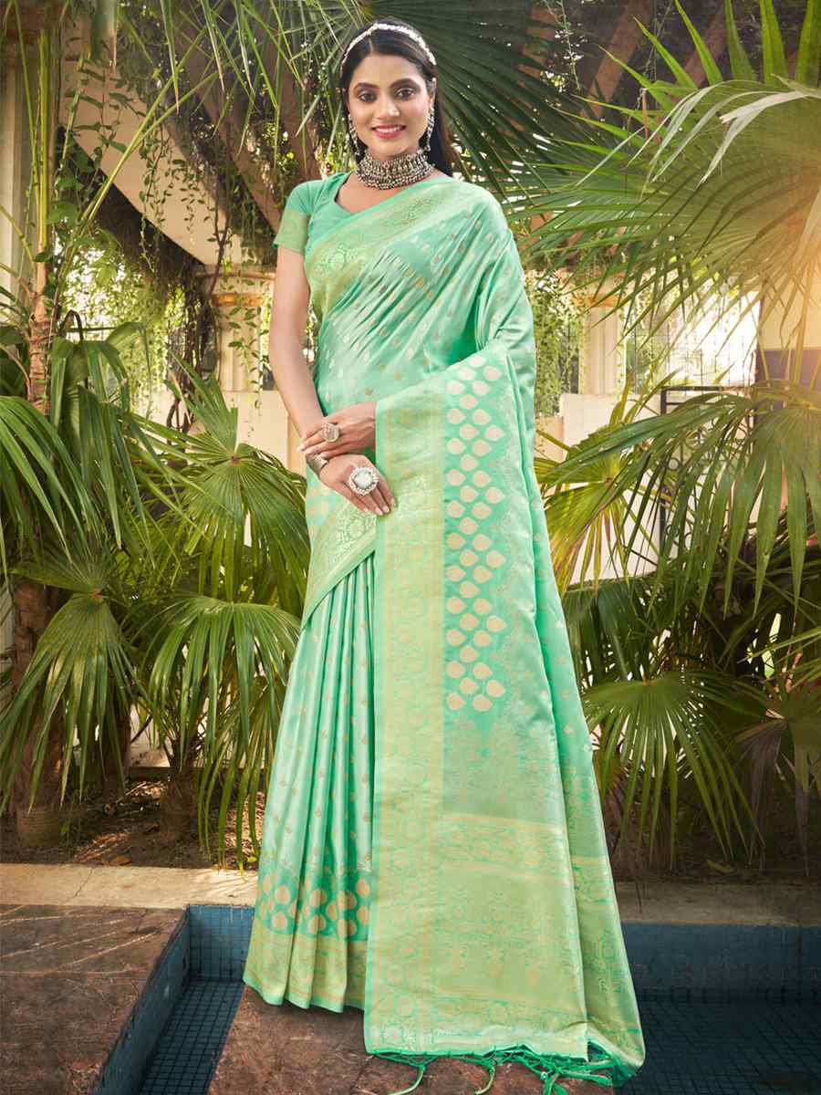Light Green Silk Handwoven Wedding Festival Heavy Border Saree