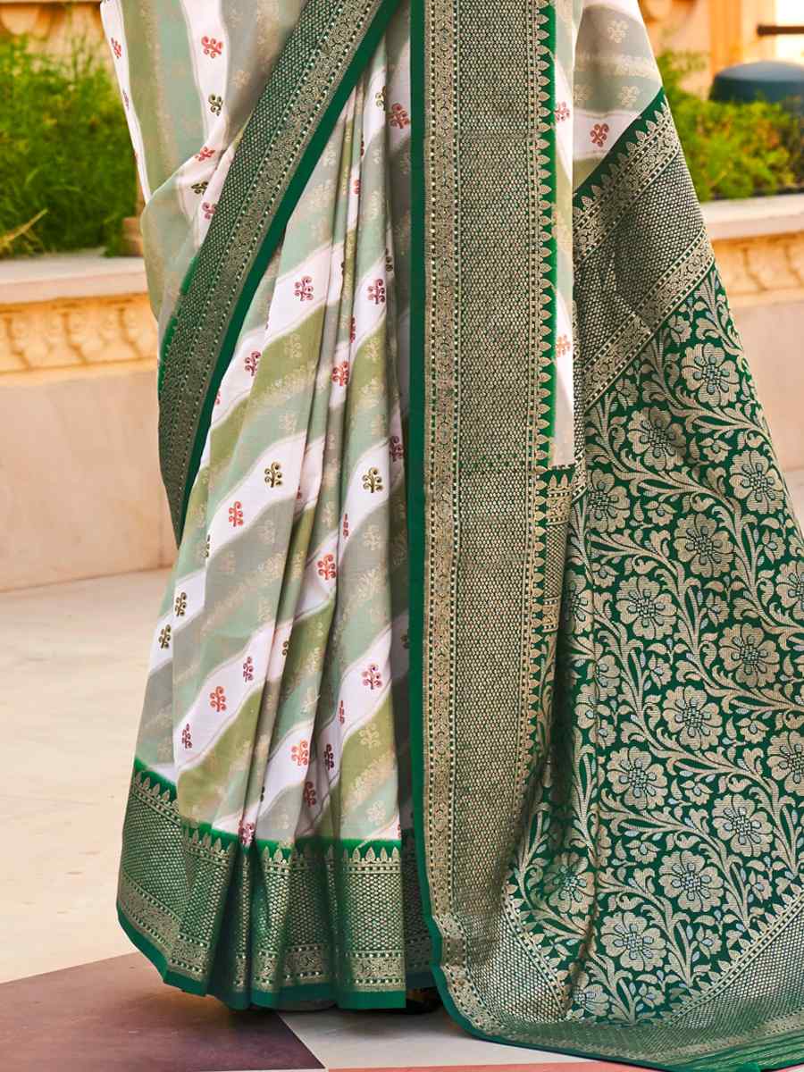 Light Green Super Silk Handwoven Festival Casual Heavy Border Saree