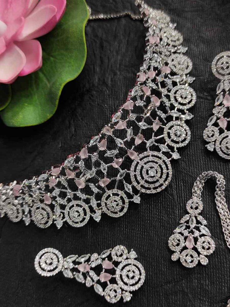 Light Pink Ad Alloy Party Wear Diamonds Necklace