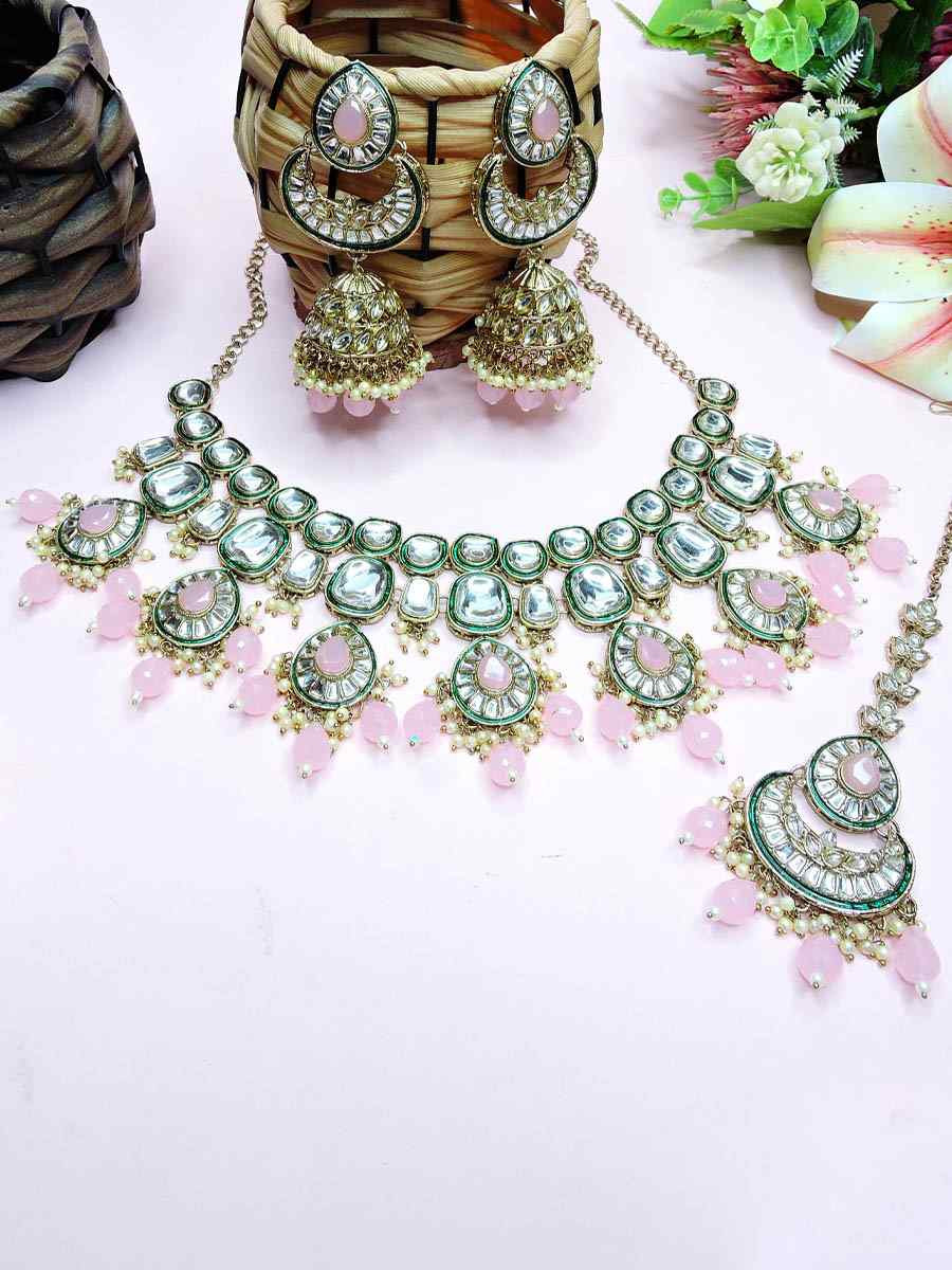 Light Pink Alloy Metal Festival Wear Kundan Necklace