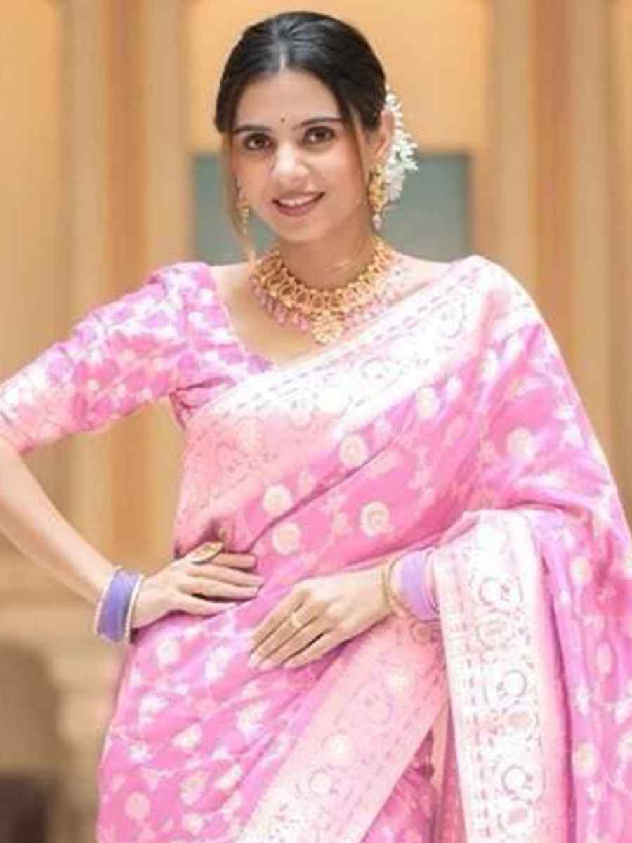 Light Pink Banarasi Soft Silk Handwoven Wedding Festival Heavy Border Saree
