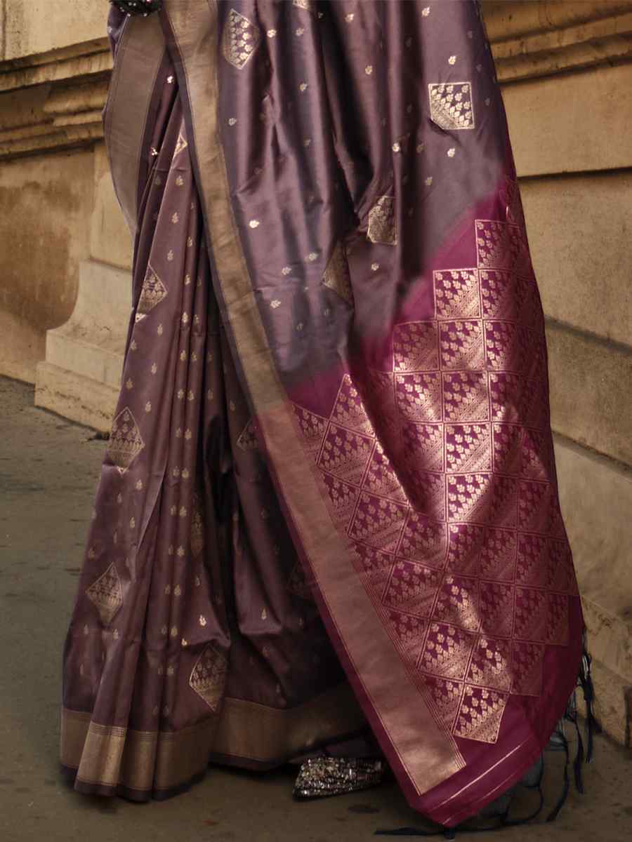 Light Wine Silk Handwoven Wedding Festival Heavy Border Saree