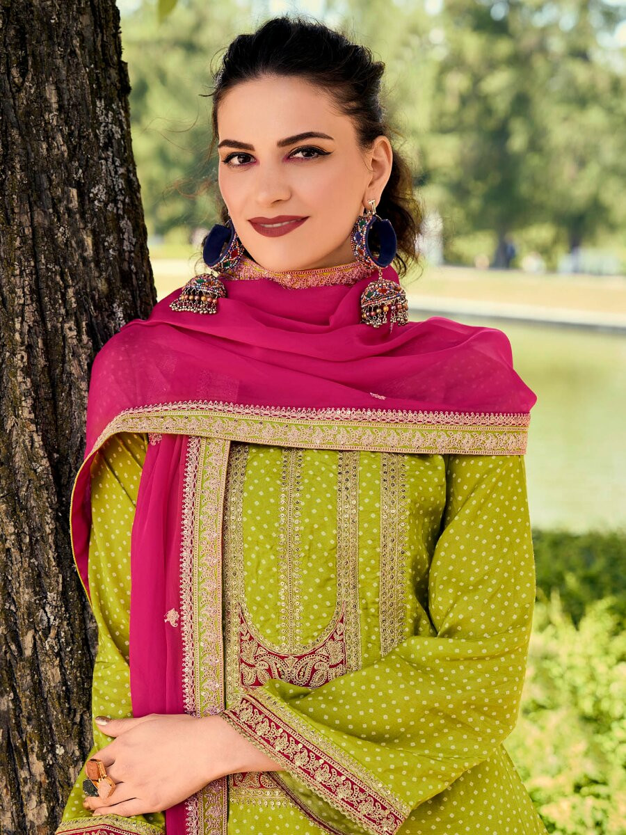 Mahendi Bambarg Russian Silk Embroidery Digital Printed Wedding Party Festival Casual Pant Salwar Kameez