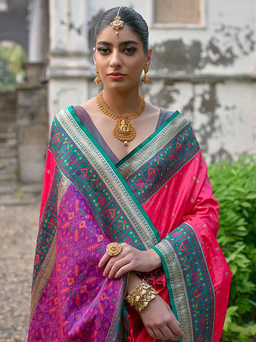 Mahendi Banarasi Slik Handwoven Festival Casual Classic Style Saree