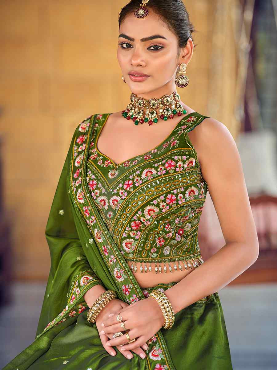 Mahendi Rangoli Silk Embroidered Wedding Reception Festival Heavy Border Lehenga Choli