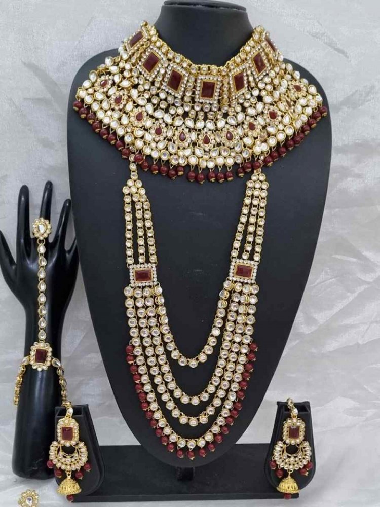Maroon Alloy Bridal Wear Diamonds Bridal Sets