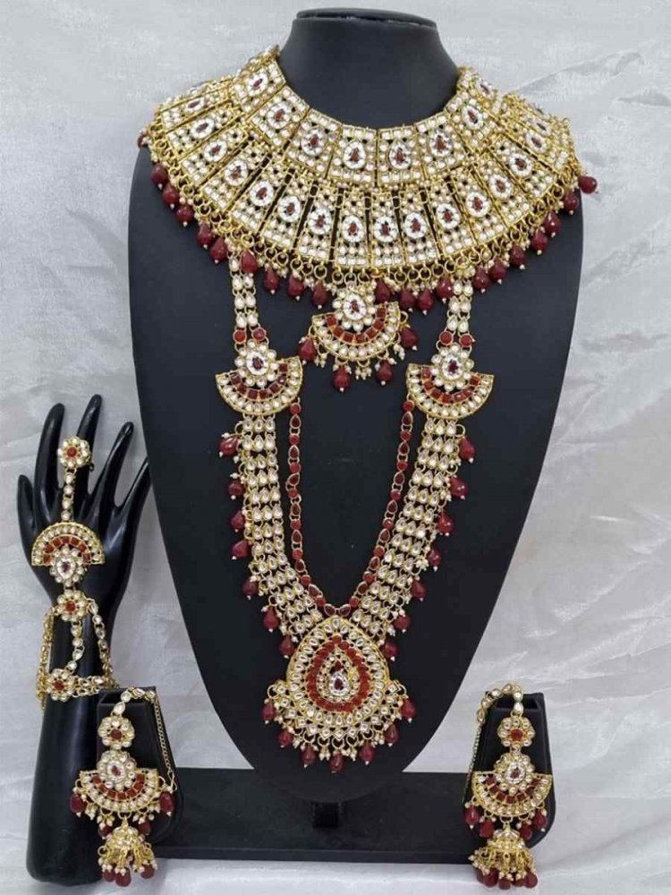 Maroon Alloy Bridal Wear Diamonds Bridal Sets