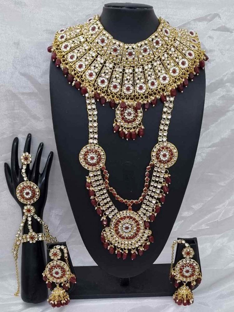 Maroon Alloy Bridal Wear Diamonds Bridal Sets