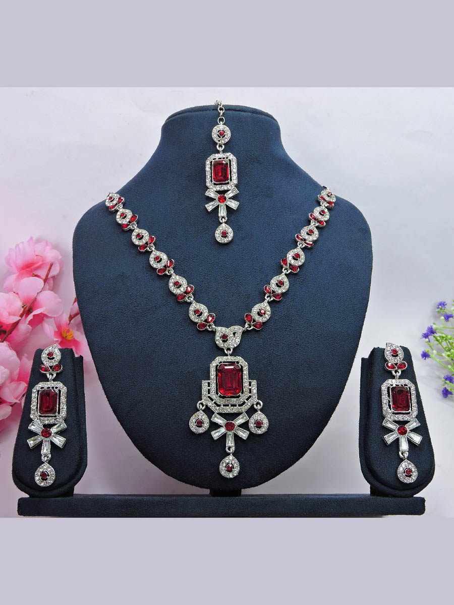 Maroon Alloy Festival Wear Kundan Necklace