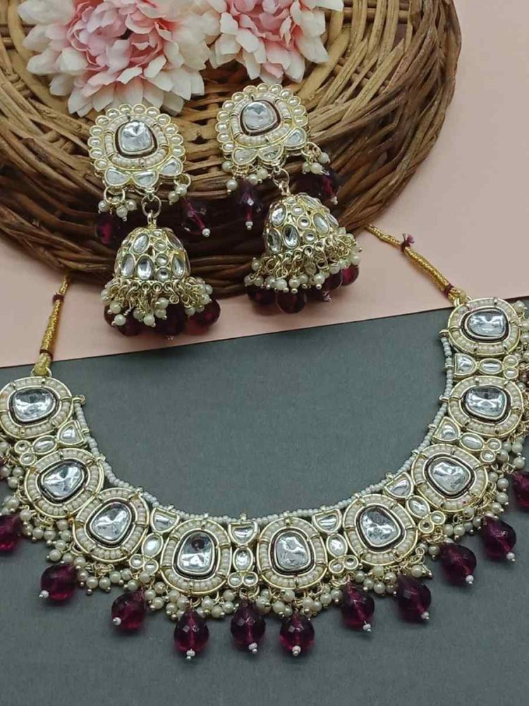 Maroon Alloy Metal Festival Wear Kundan Necklace