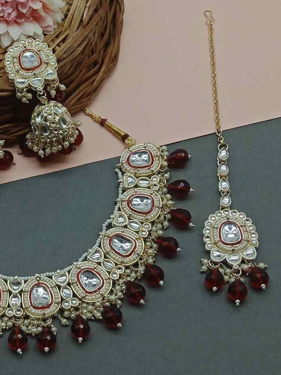 Maroon Alloy Metal Festival Wear Kundan Necklace