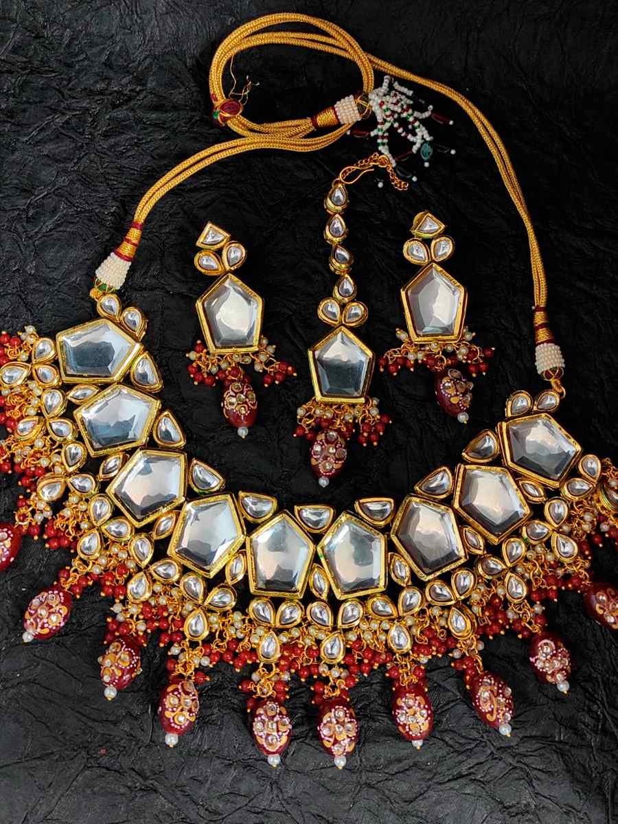 Maroon Alloy Wedding Wear Kundan Necklace