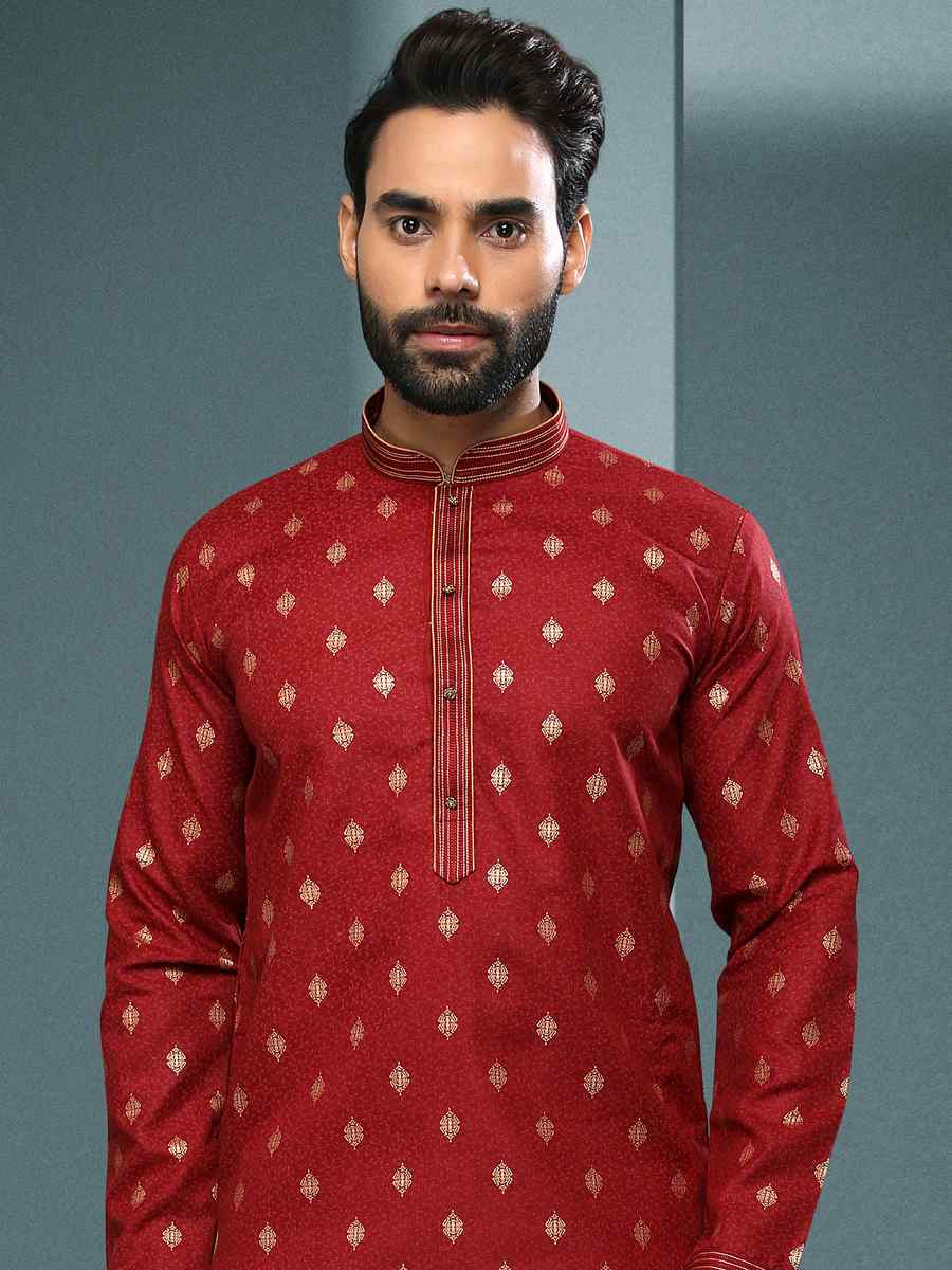 Maroon Hand Loomed In Rich Yarns Of Cotton Printed Festival Kurta
