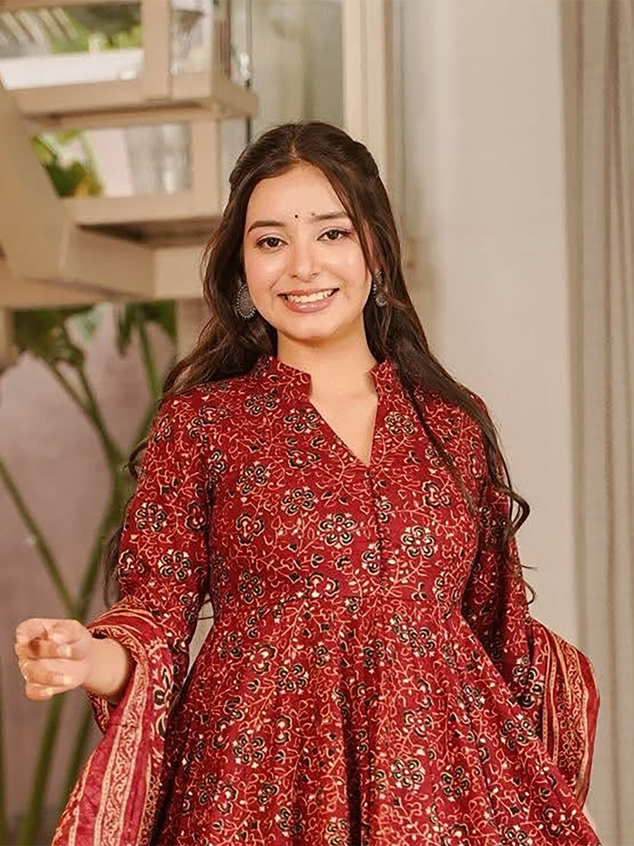 Maroon Maslin Digital Printed Wedding Party Festival Casual Ready Anarkali Palazzo Pant Salwar Kameez