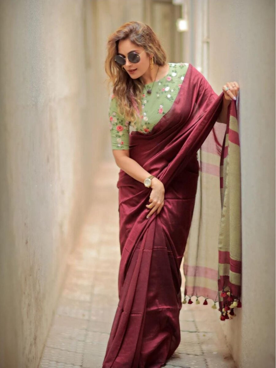MarronGreen Khadi Cotton Plain Reception Party Casual Classic Style Sarees