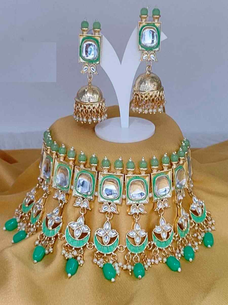 Matte Green Alloy Traditional Wear Meenakari Necklace