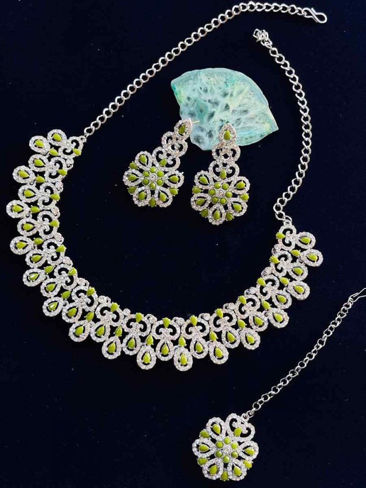 Mehandi Alloy Festival Wear Diamonds Necklace