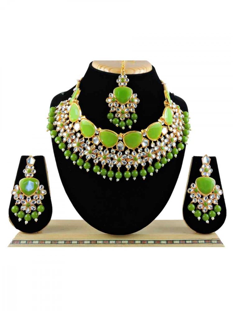 Mehendi Alloy Festival Wear Diamonds Necklace