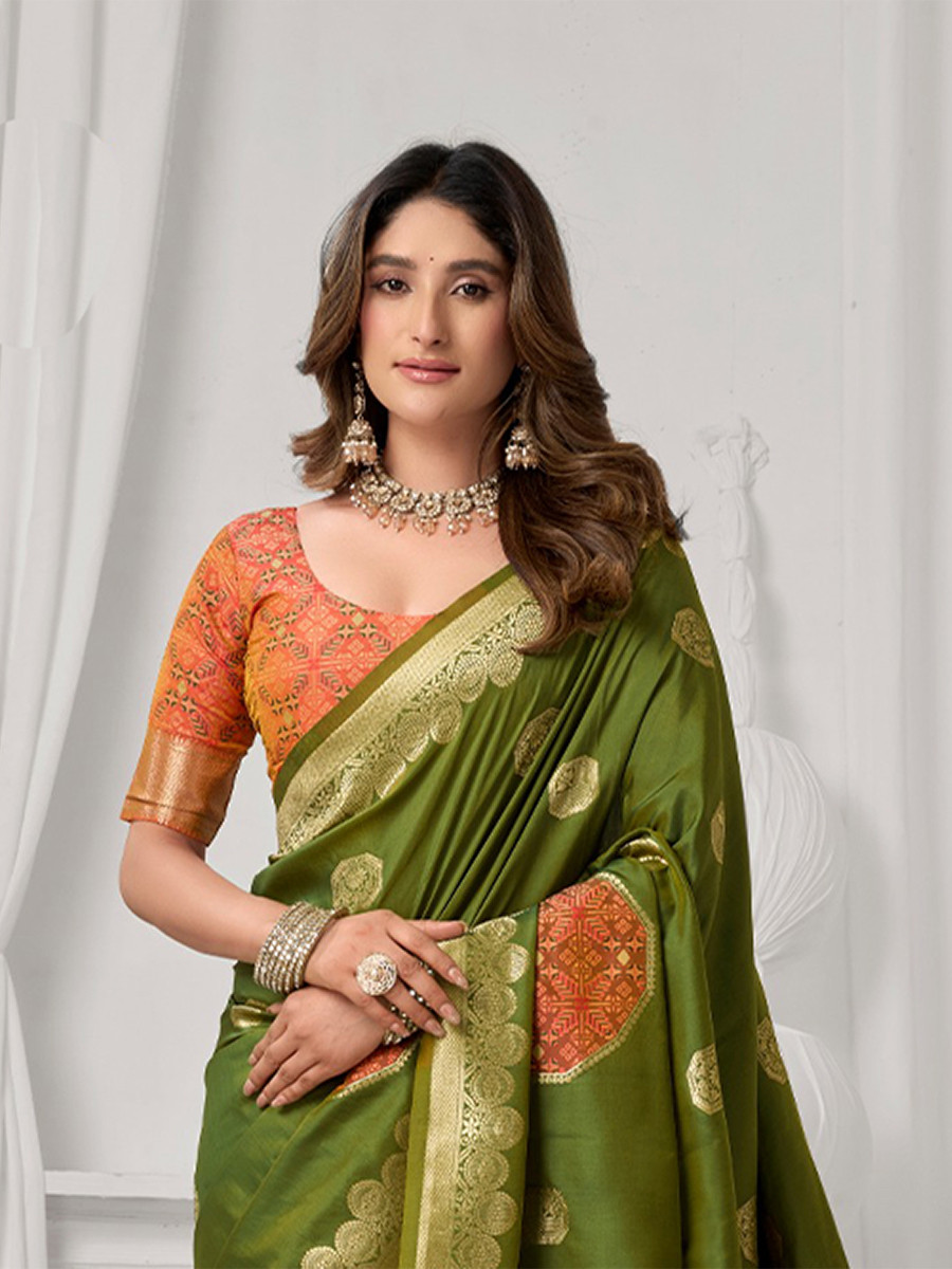 Mehendi Green Soft Silk Kanjivaram Zari Brocade Wedding Party Festival Heavy Border Sarees