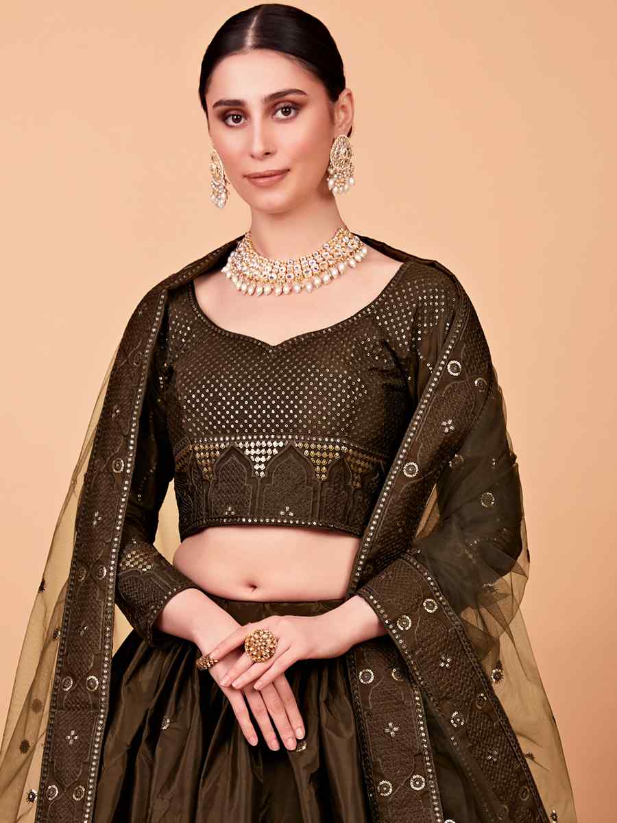 Mehendi Tebi Silk Embroidered Festival Wedding Circular Lehenga Choli