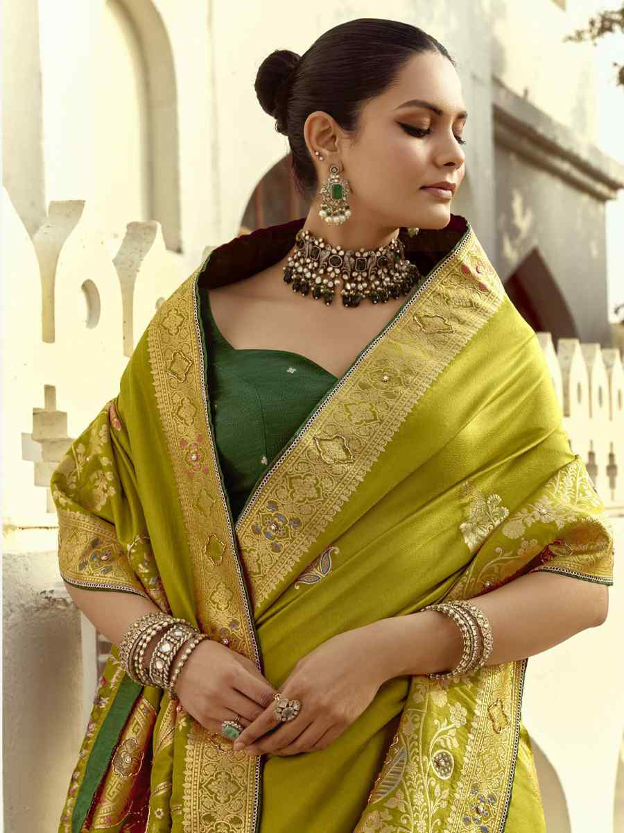 Mehndi Green Black Viscose Handwoven Festival Wedding Fancy Heavy Border Saree