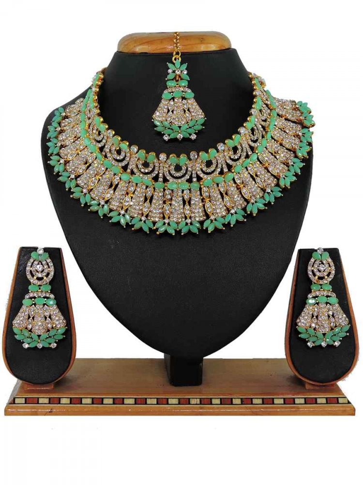 Mint Alloy Festival Wear Kundan Necklace